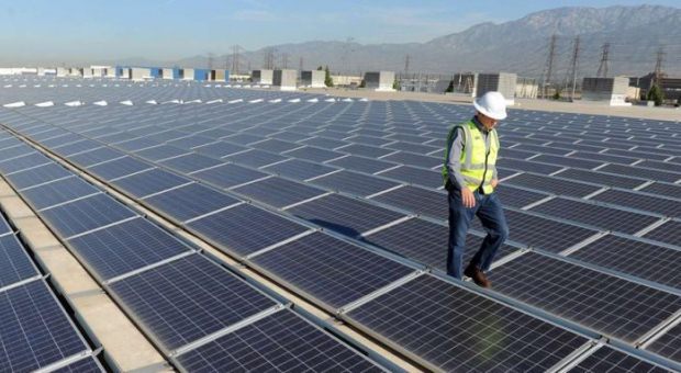 Impianti fotovoltaik ne Vlore, mbi 50 MW â€“ Palet e interesuara kryejne viziten ne terren